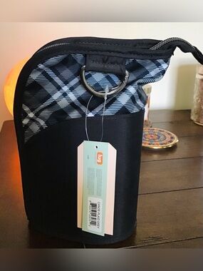 LUG Canoe Black Carrier with Black and Gray Plaid Interior